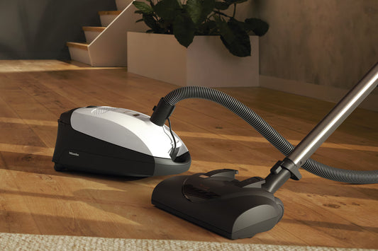 Miele Classic C1 Cat & Dog PowerLine - SBBN0 Lotus white