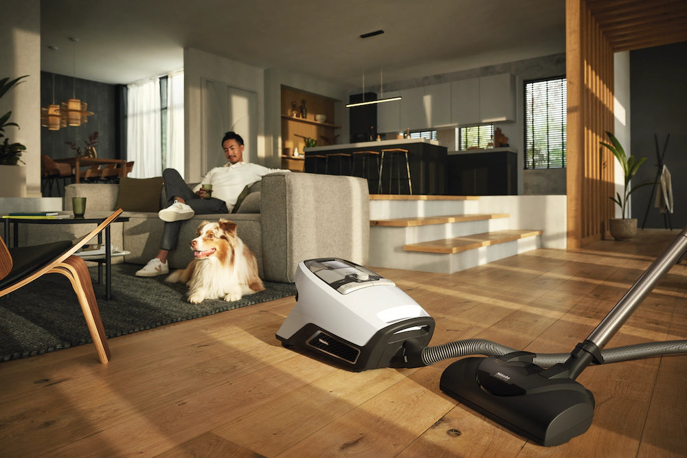 Miele Blizzard CX1 Cat & Dog PowerLine Lotus White